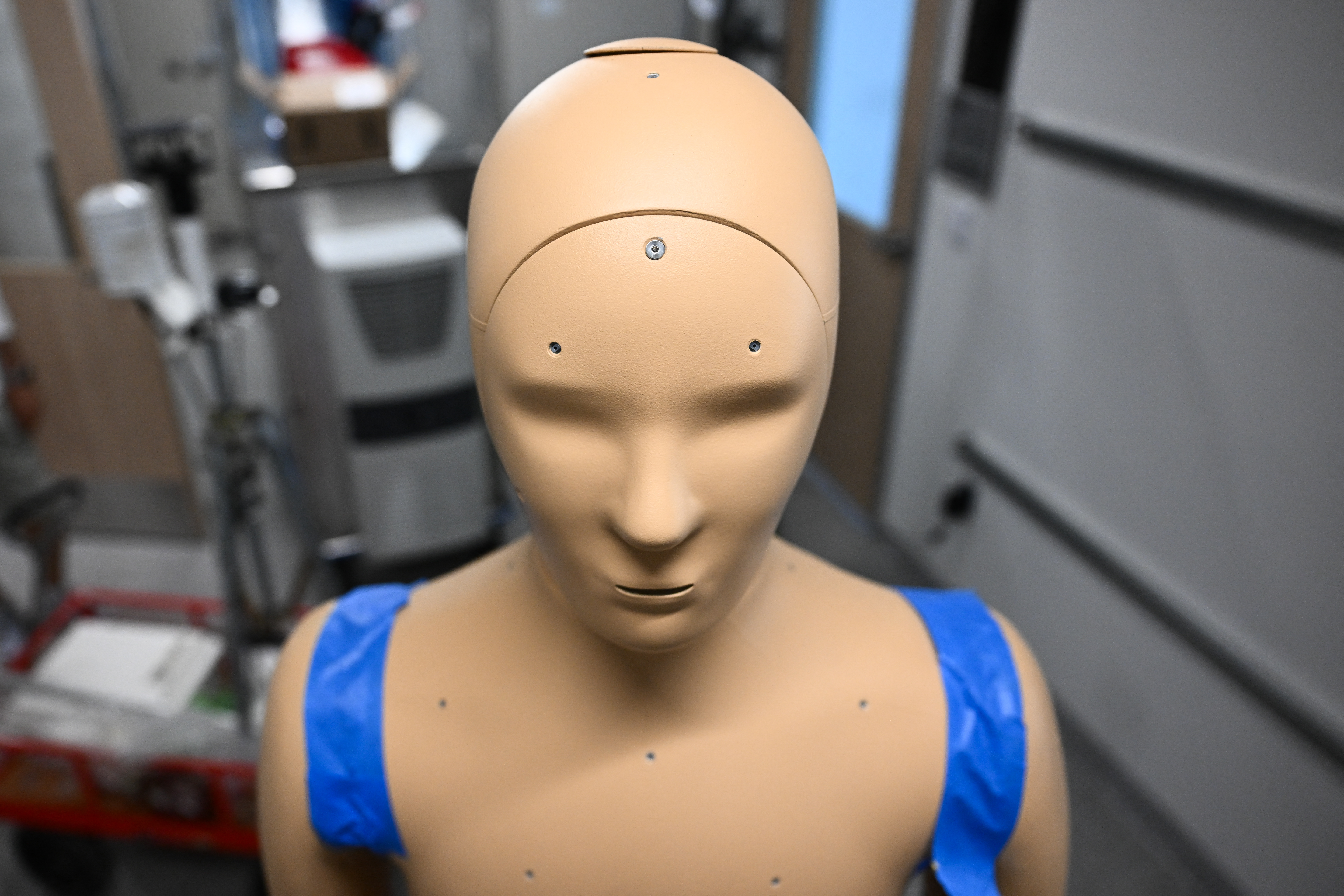 Así es ANDI, el robot que suda y  muestra el impacto de los golpes de calor