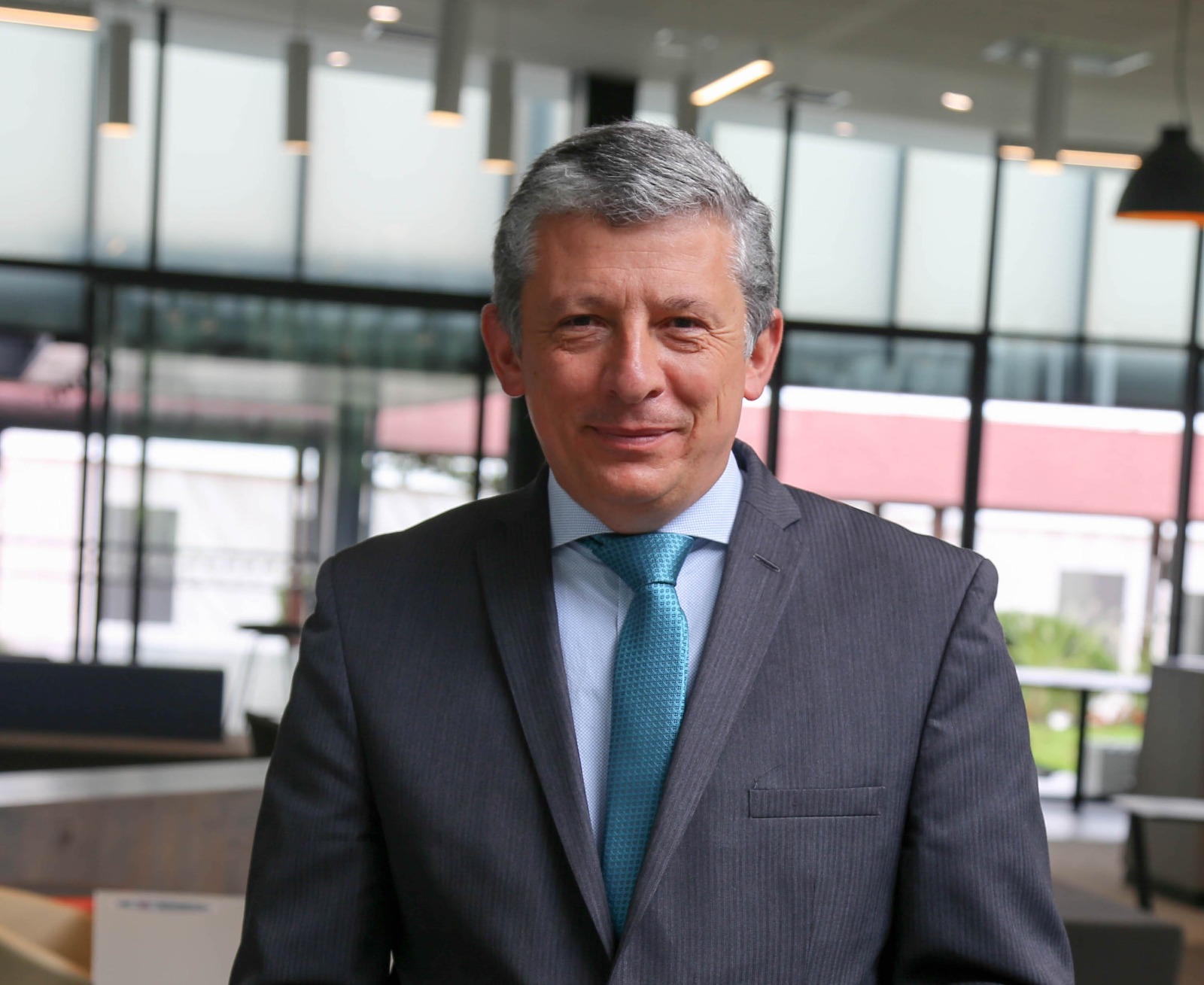 Universidad del Rosario: desvinculan de la rectoría a José Alejandro Cheyne