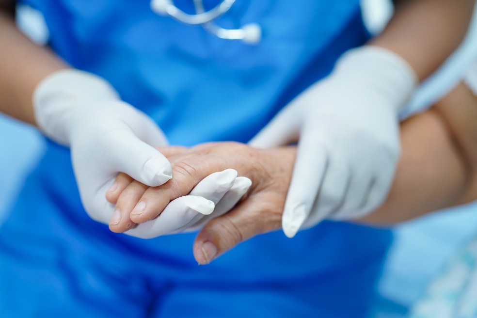 Servicios de salud y protección social serían desindexados del salario mínimo