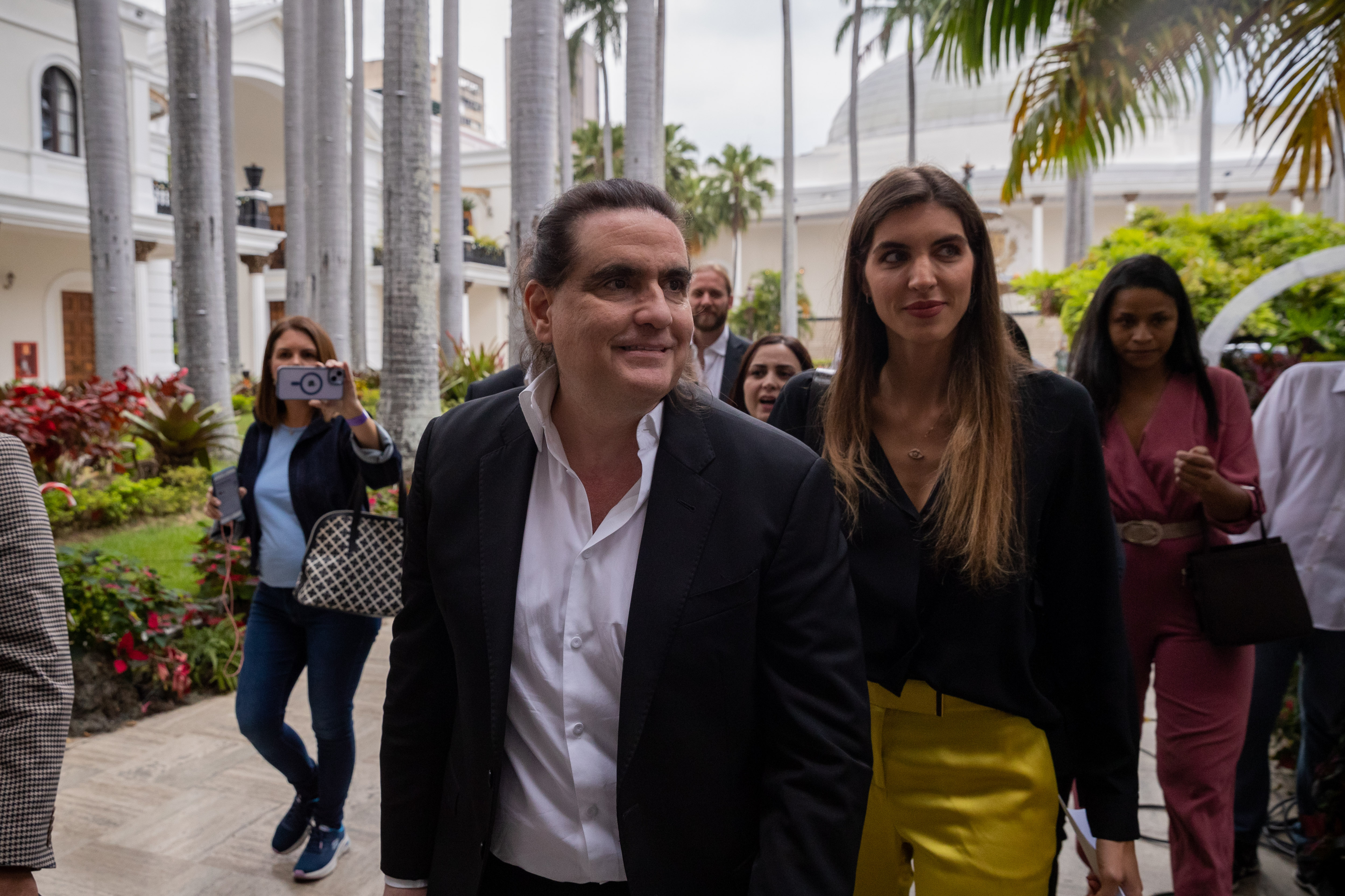 Venezuela saca del gobierno a Camila Fabri, la esposa de Alex Saab