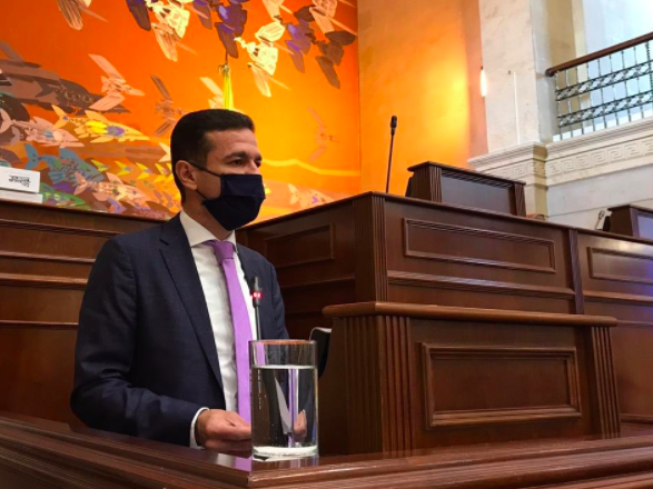 Crecen contagios de coronavirus en el Congreso, Carlos Cuenca es el caso 13