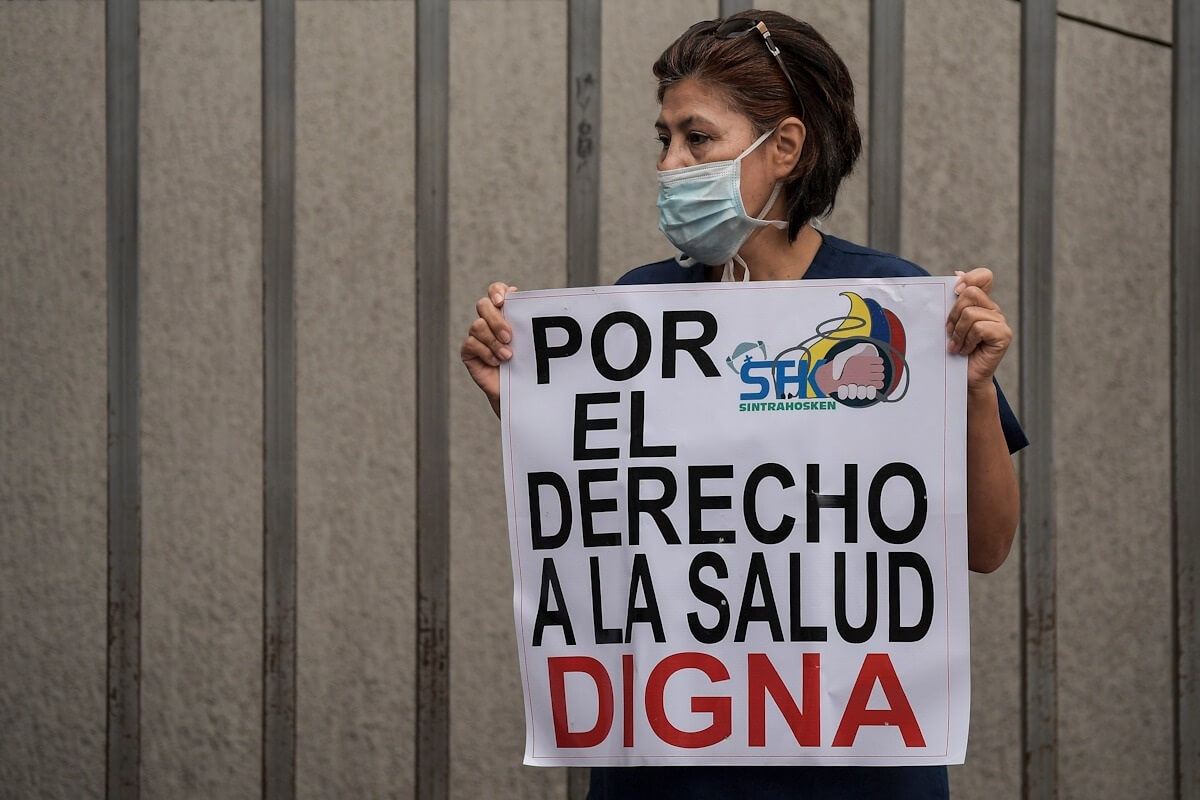 En fotos: médicos protestan por falta de apoyo del Gobierno Nacional para enfrentar el Covid-19