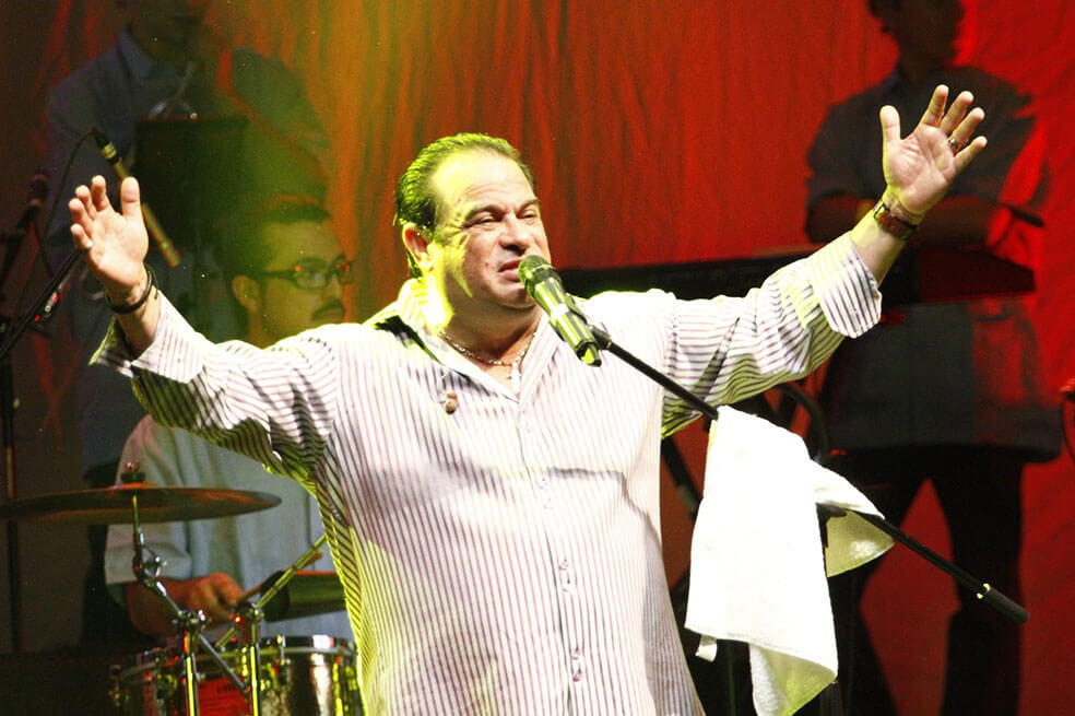 Tony Vega se recupera tras ser operado del corazón