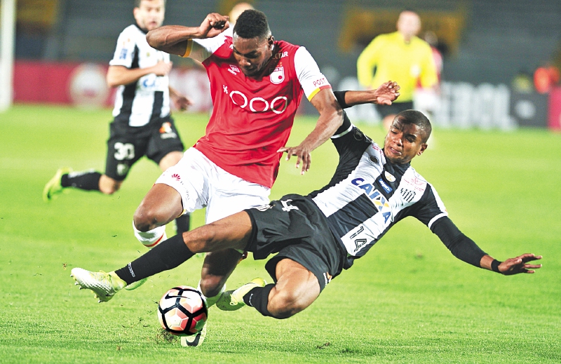 Ganas sí, fútbol no: Santa Fe cedió puntos ante Santos, por Copa Libertadores
