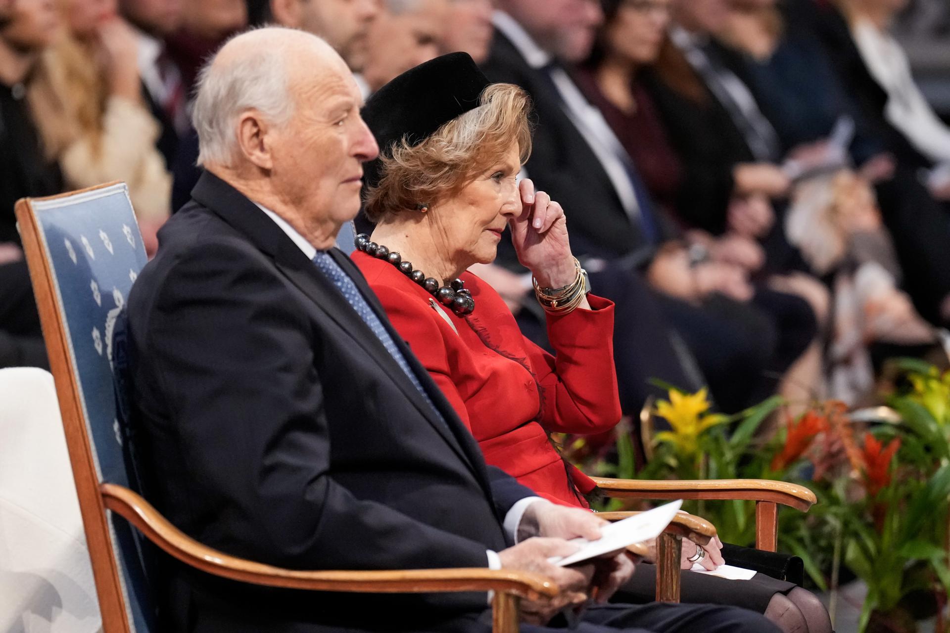 Murió el rey Harald V de Noruega: así fue su polémica historia de amor con la reina Sonia