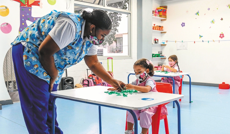 Ser docente en Colombia implica más riesgos laborales de los que se creía