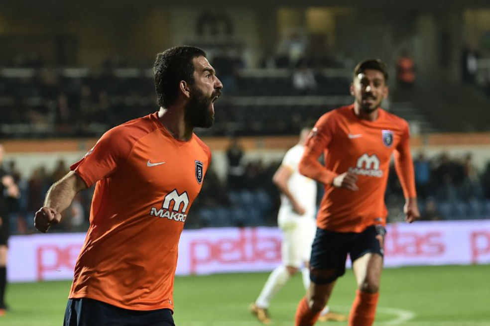 Arda Turan, imputado en Turquía por lesiones y posesión ilícita de armas