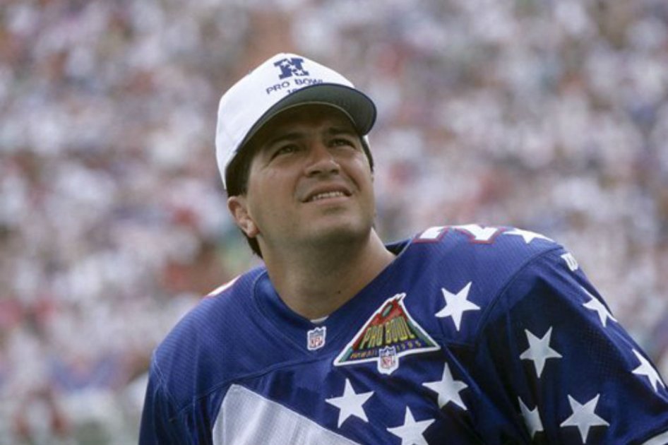 Fuad Reveiz, el primer colombiano que se consolidó en la NFL