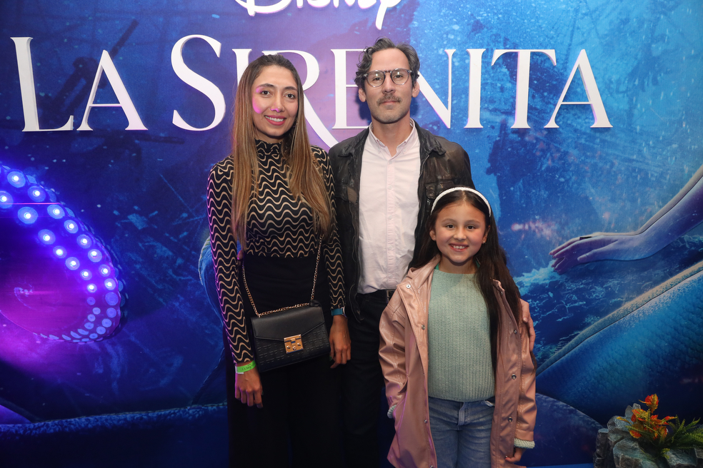 Katherine Valencia, Diego Acosta y Martina Acosta