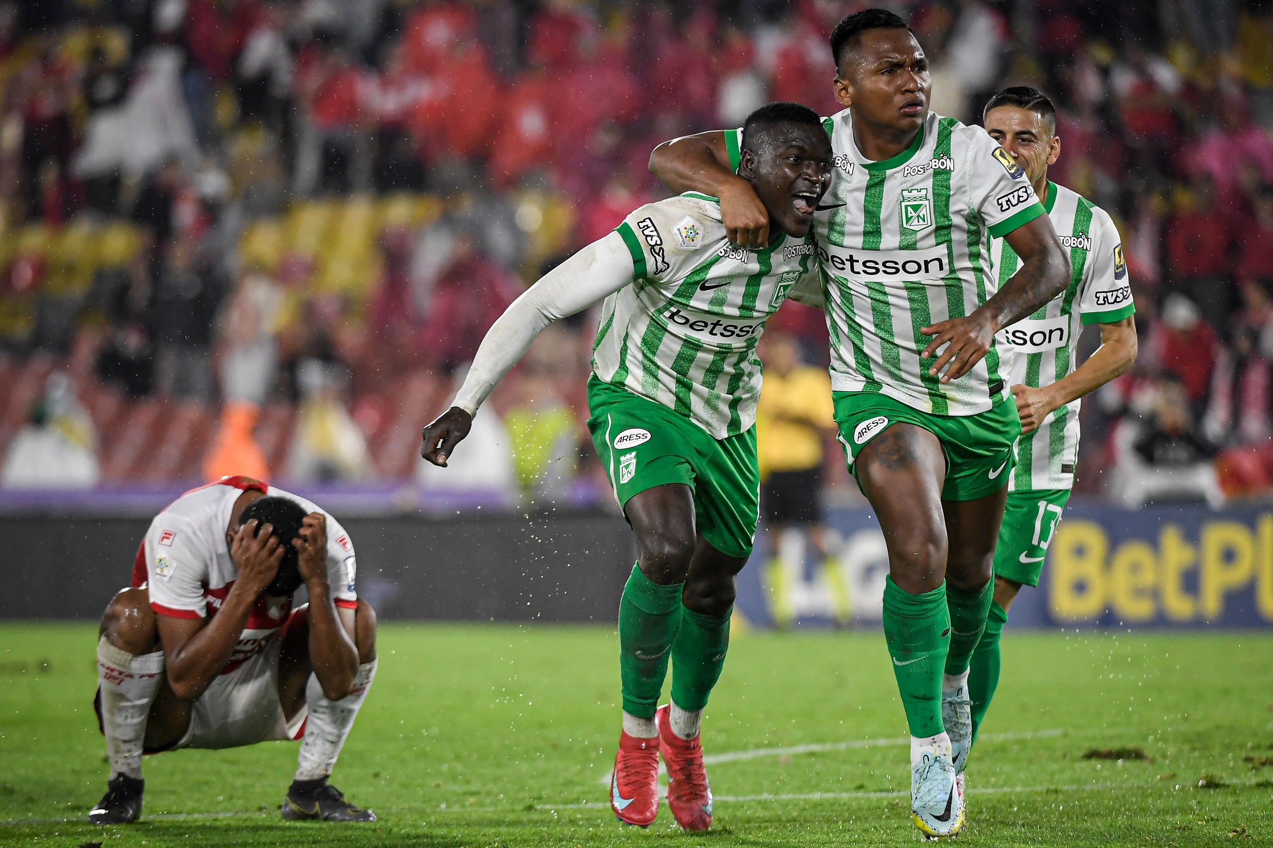 Kevin Viveros anotó su primer gol del torneo de apertura del fútbol profesional colombiano.