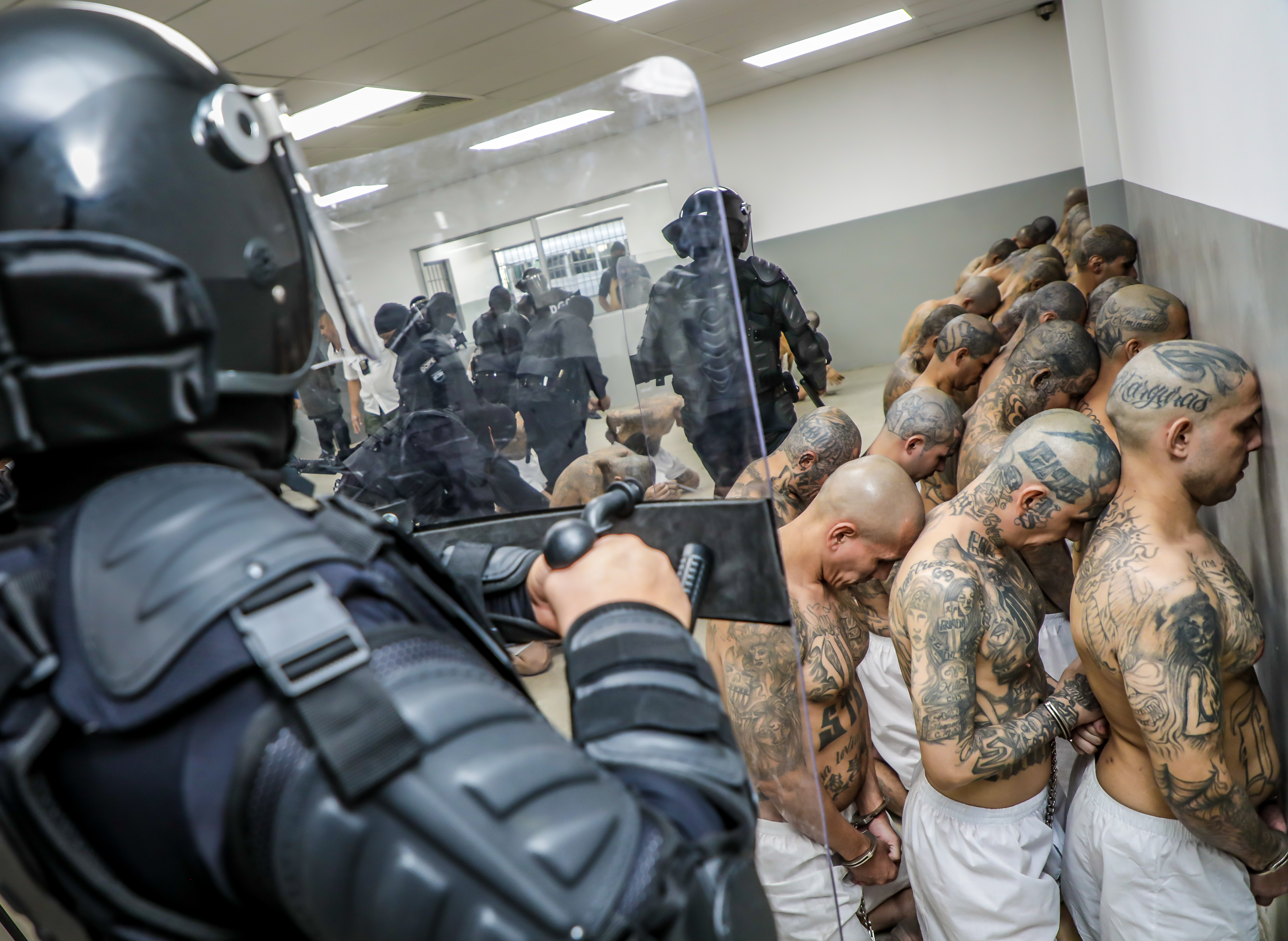 En El Salvador hoy estás libre, mañana tal vez no