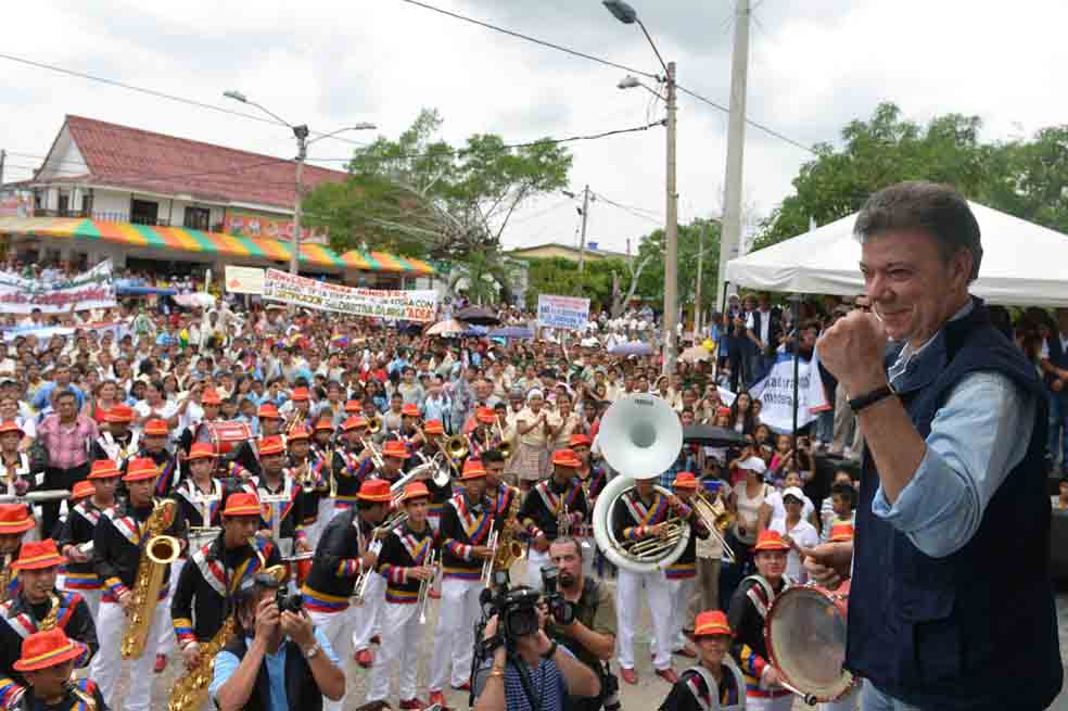 Santos, a gobernar en las regiones