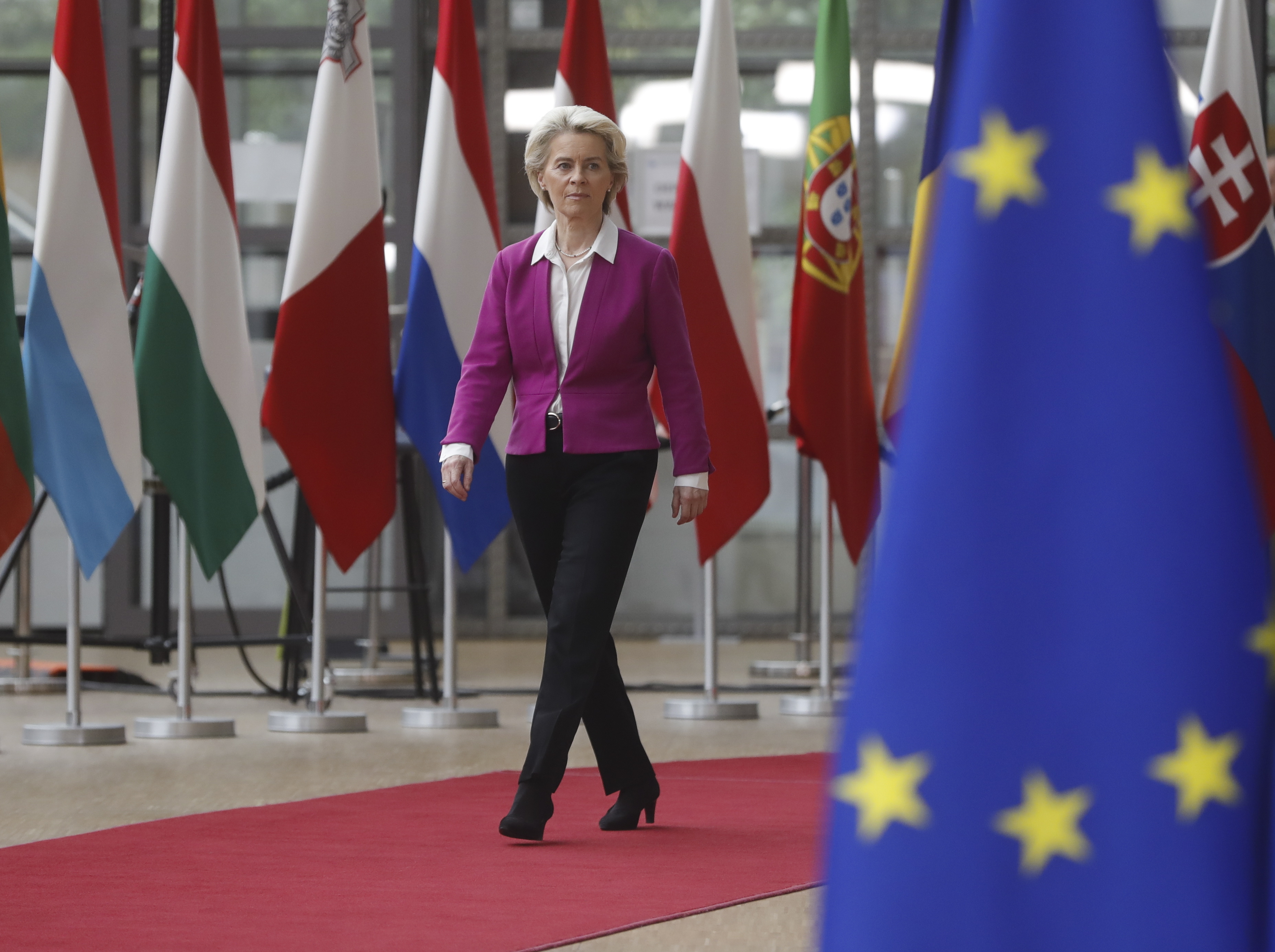 La UE aprobaría los fondos de recuperación de Polonia, ¿de qué depende la decisión?