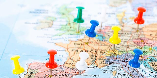 La genealogía ha tomado un nuevo giro, ya qué con solo un par de clics, puedes descubrir el origen, el significado y la distribución de tu apellido en todo el mundo.