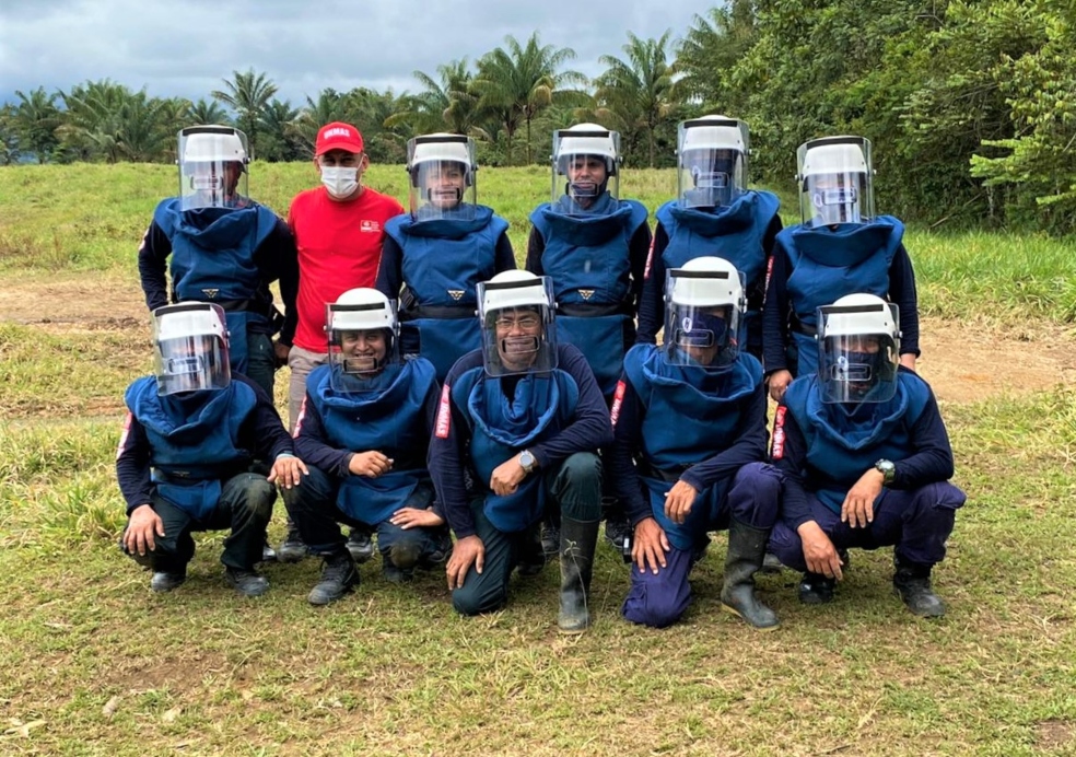 Humanicemos DH: Así se organizan exFarc para limpiar territorios minados