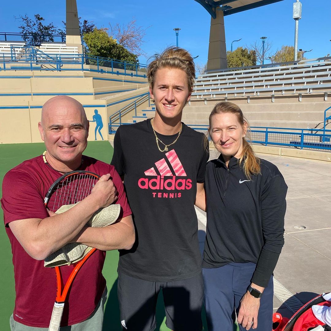 Andre Agassi, Sebastian Korda y Steffi Graf.