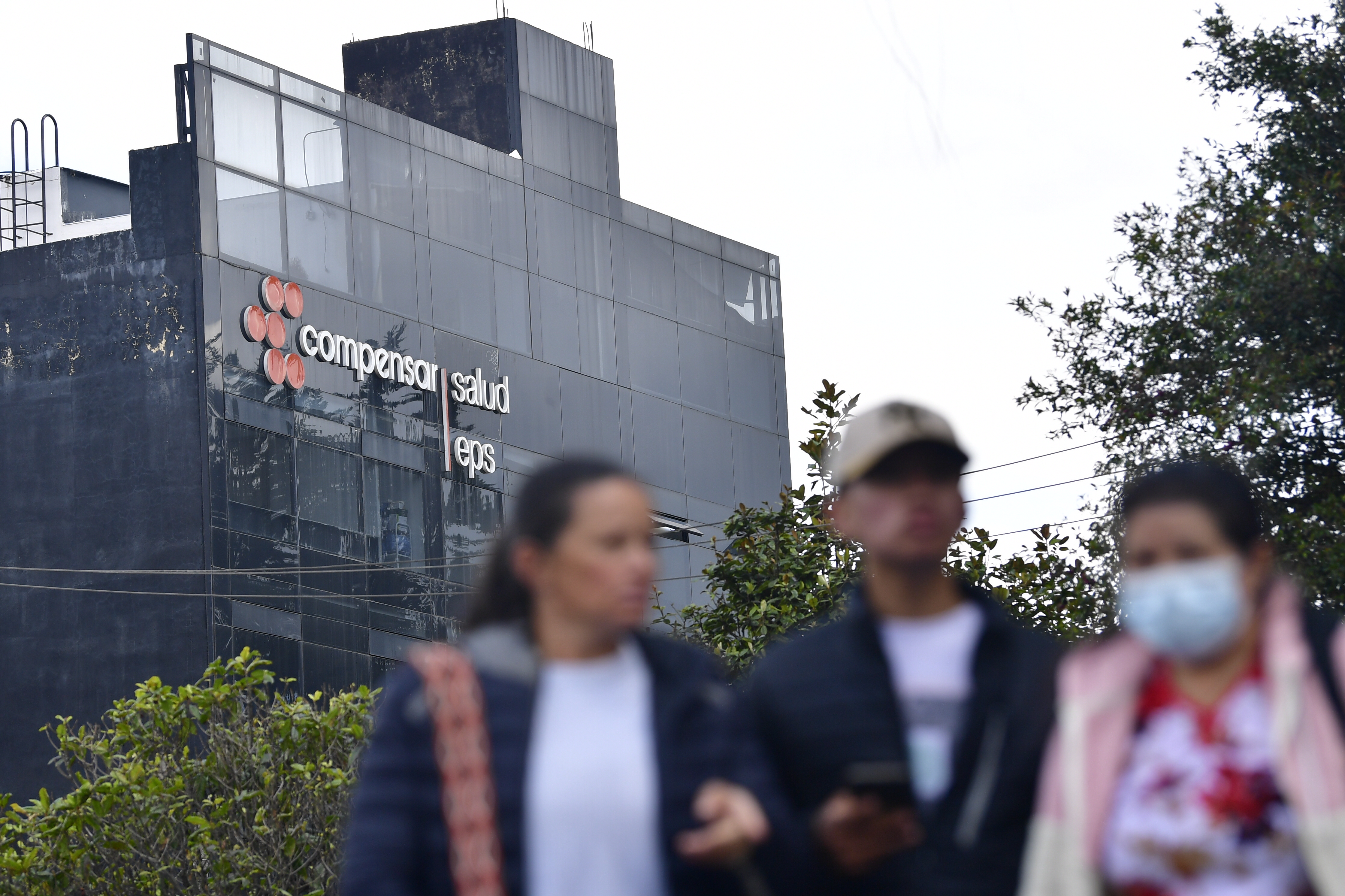 13 EPS reciben usuarios de Coosalud y Compensar EPS