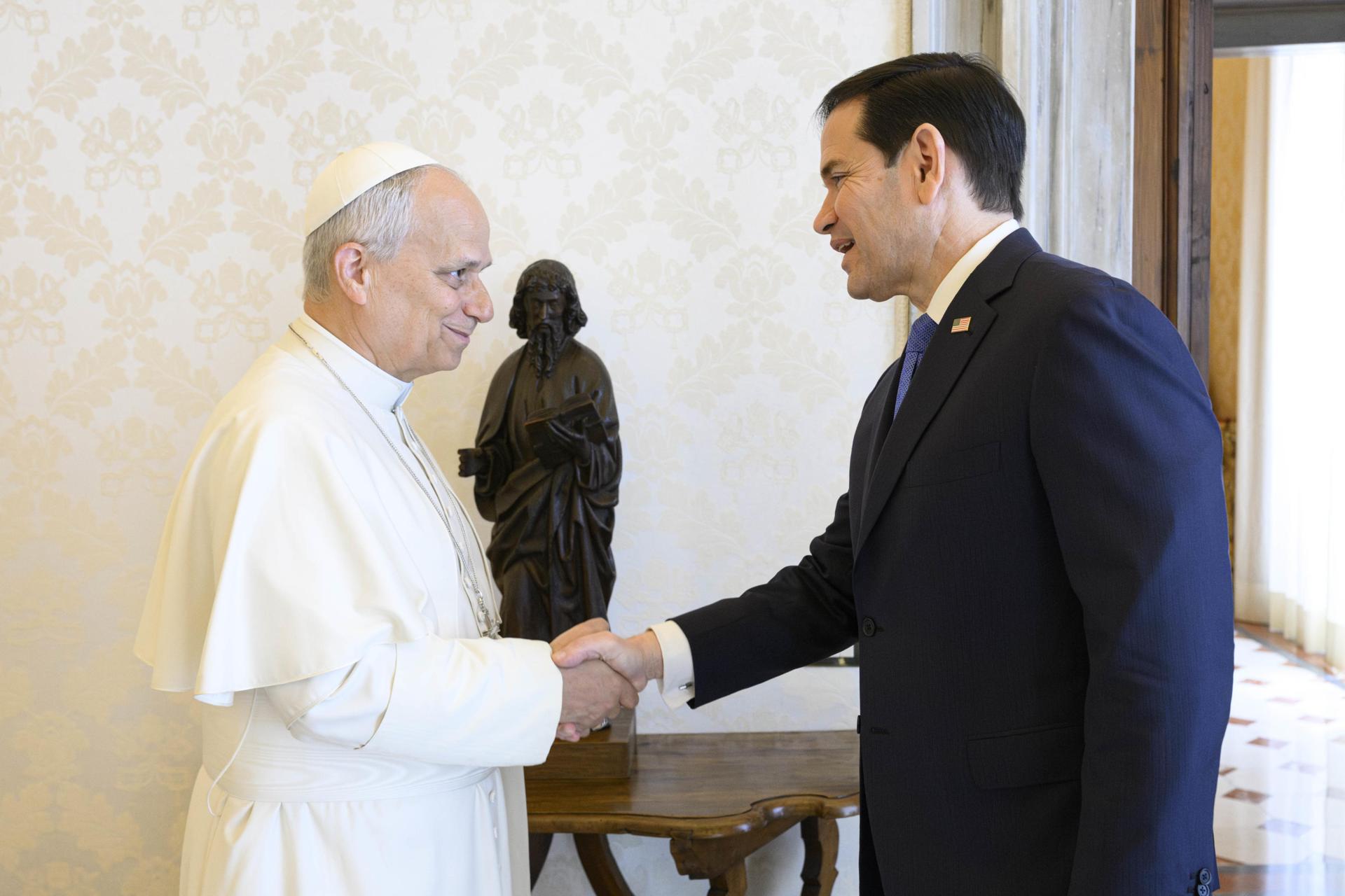 León XIV recibió a Marco Rubio en encuentro “amistoso y constructivo” según EE. UU.