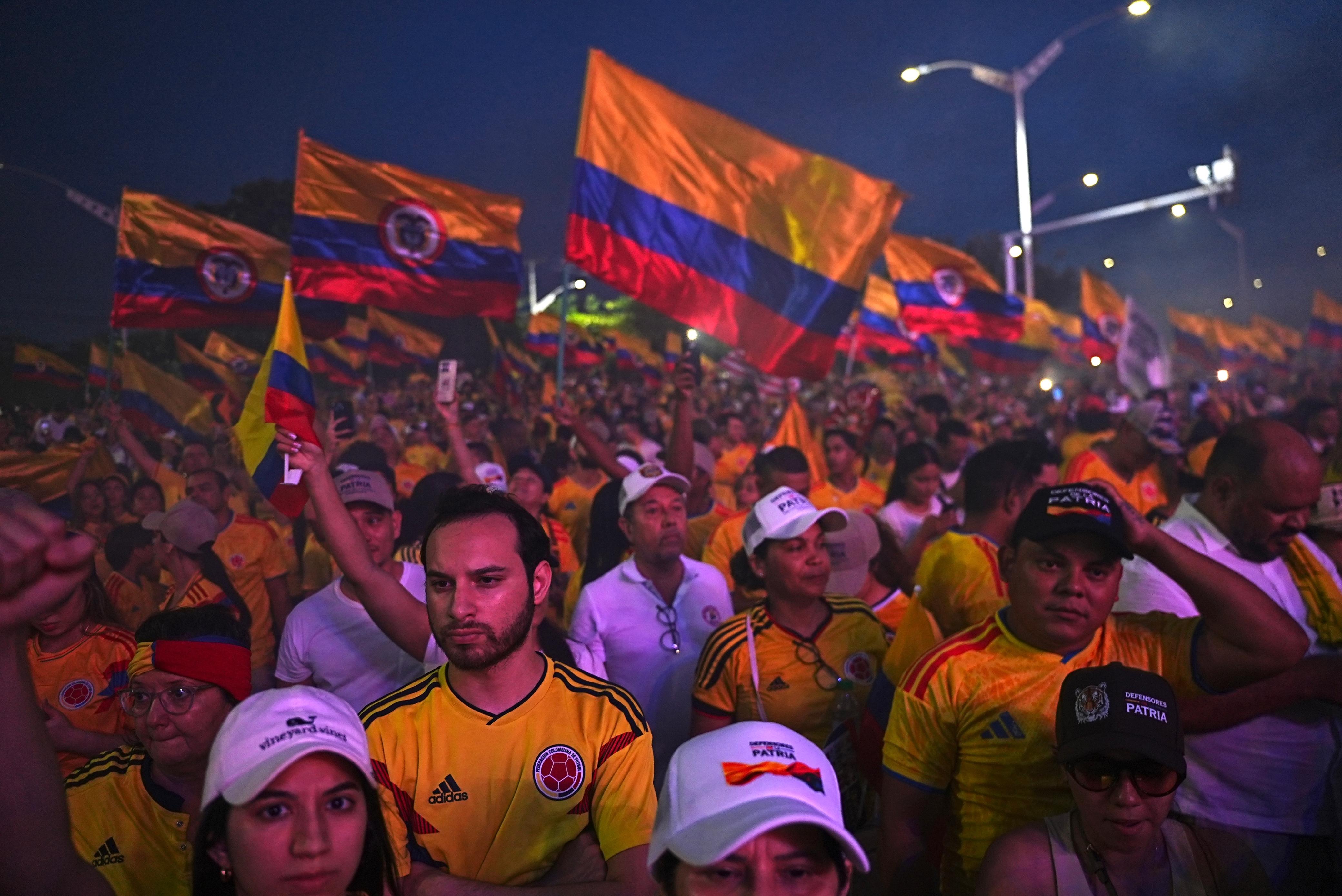 Abelardo de la Espriella recibió los resultados de segunda vuelta en Barranquilla. Así celebró su elección presidencial.