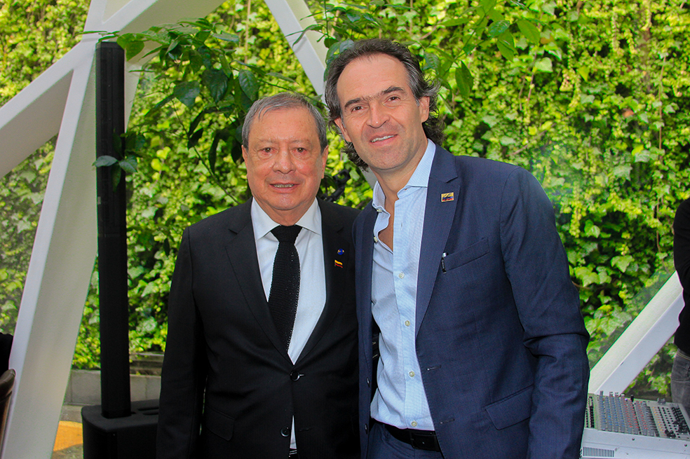 Un almuerzo con Mario Hernández