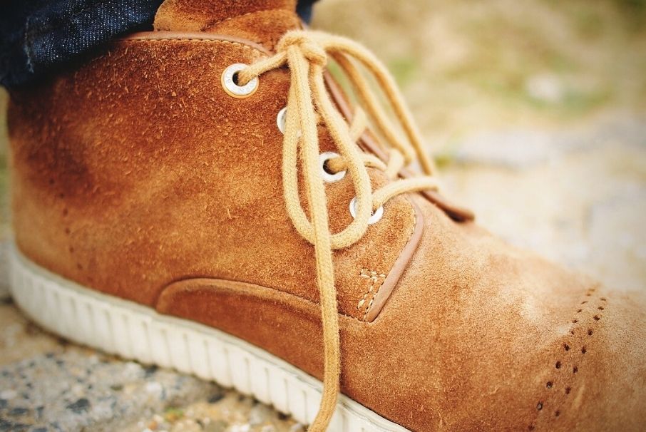 Los zapatos de gamuza suelen ser una de las prendas favoritas de las personas
