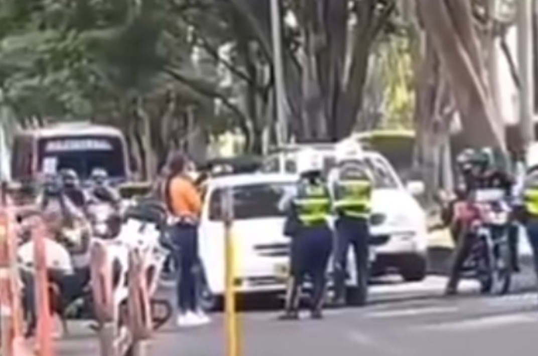 Conductor con licencia suspendida atropelló a dos agentes de tránsito en Cali