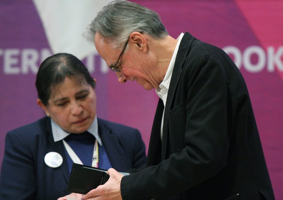 Opinión: ¡El coronavirus no sirve!, por Fernando Vallejo                                                              