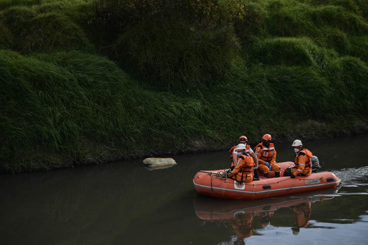 En fotos: continúa la búsqueda de Sara Sofía Galván en el rio Tunjuelito