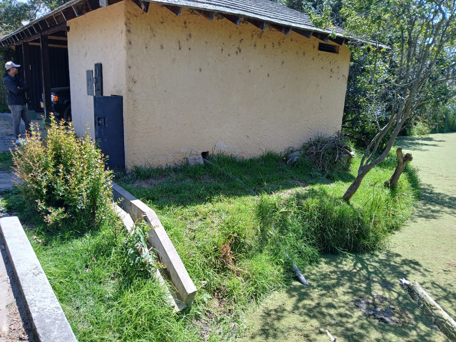 Autoridad ambiental puso freno a una captación ilegal de agua de una quebrada en Sopó.
