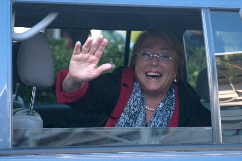 Michelle Bachelet oficializó su candidatura a la presidencia de Chile