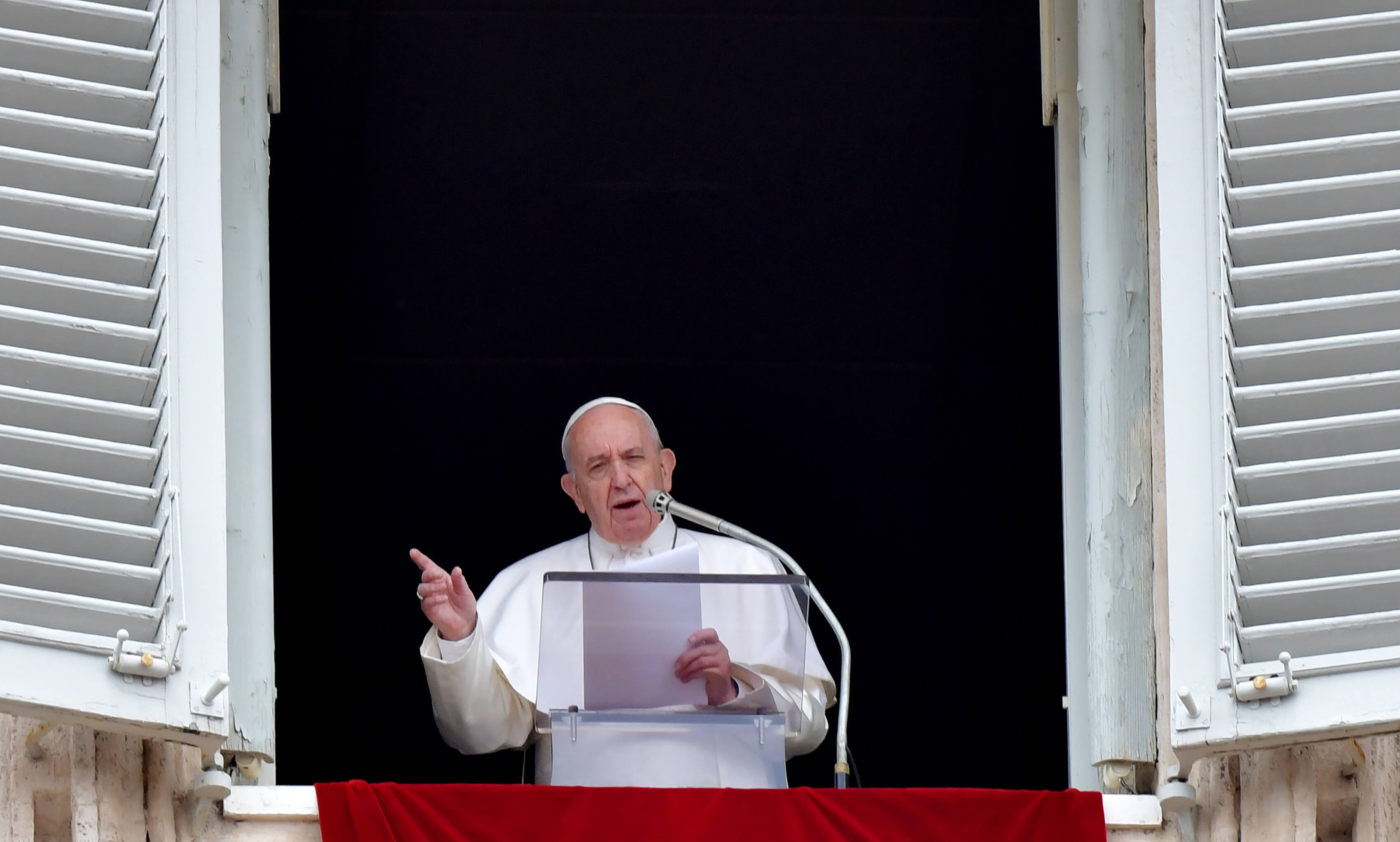 Vaticano relanza revista femenina con una nueva redacción
