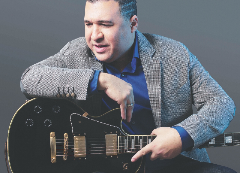 Mickey Taveras asegura que ama a Colombia y que uno de sus más grandes composiciones la hizo en un vuelo Bogotá-Barranquilla. / Cortesía
