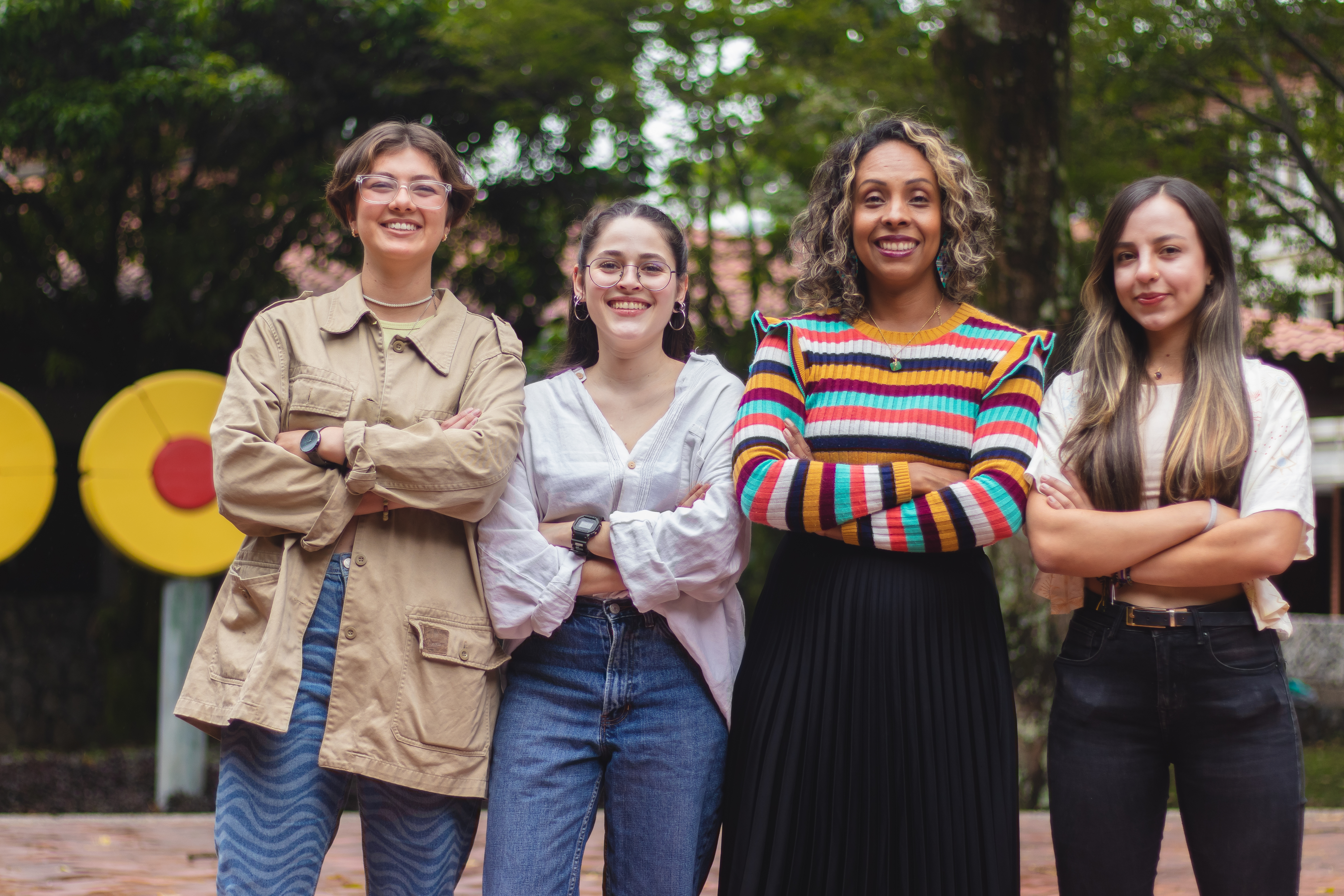 Las colombianas que ganaron una beca en la ONU por desafiar la gravedad cero