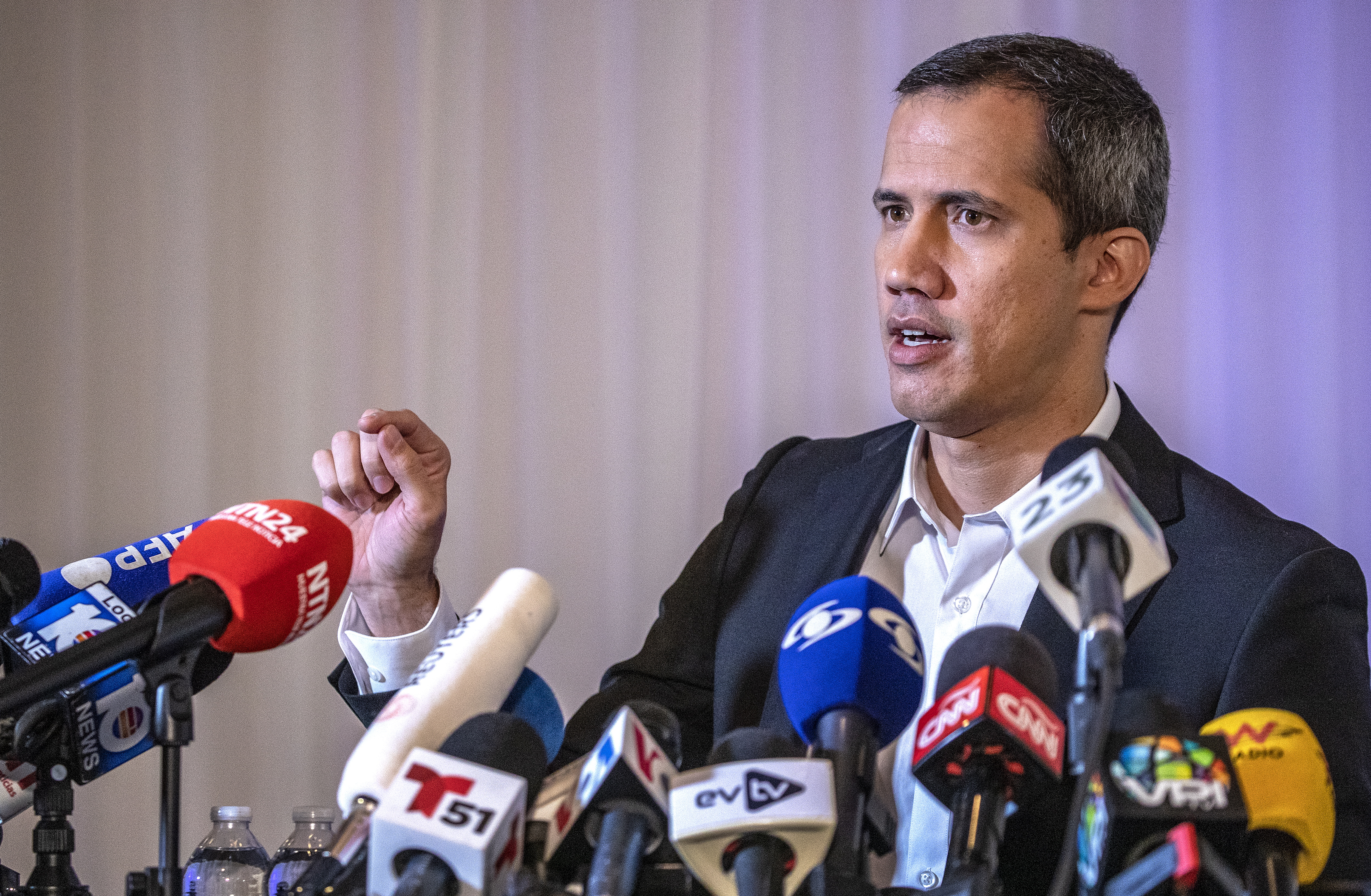 La familia de Juan Guaidó también llegó a Estados Unidos desde Colombia