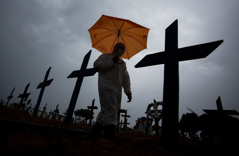 Brasil al borde del colapso, enfrenta la fase más mortífera del COVID-19