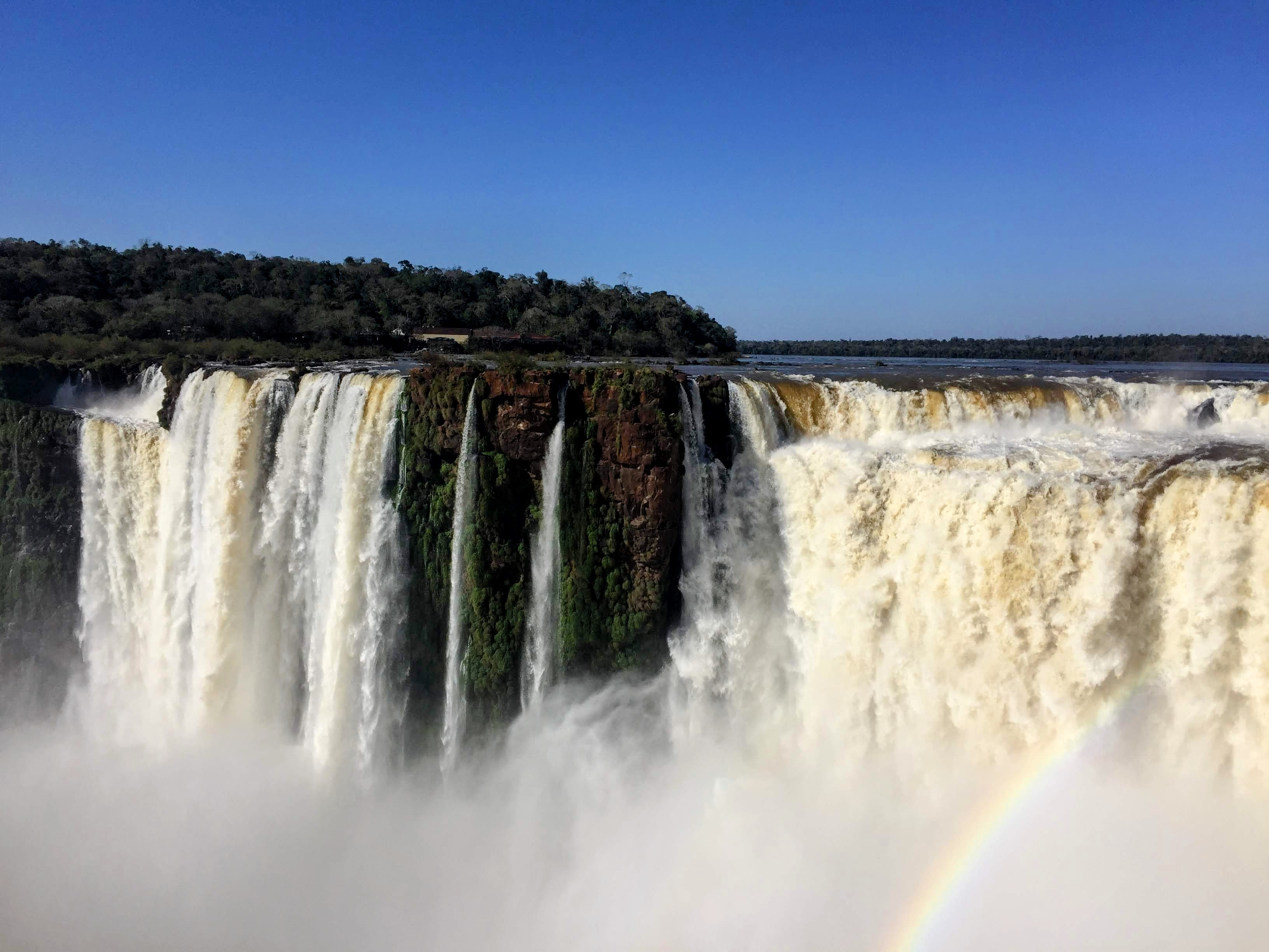 Cataratas de Iguazú: reabren circuito de la Garganta del Diablo