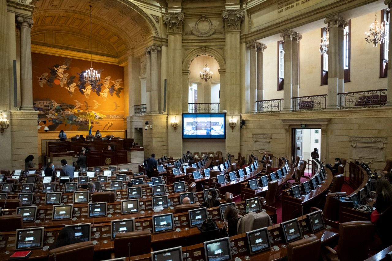 Colombia es el país con mejores salarios para congresistas en América Latina