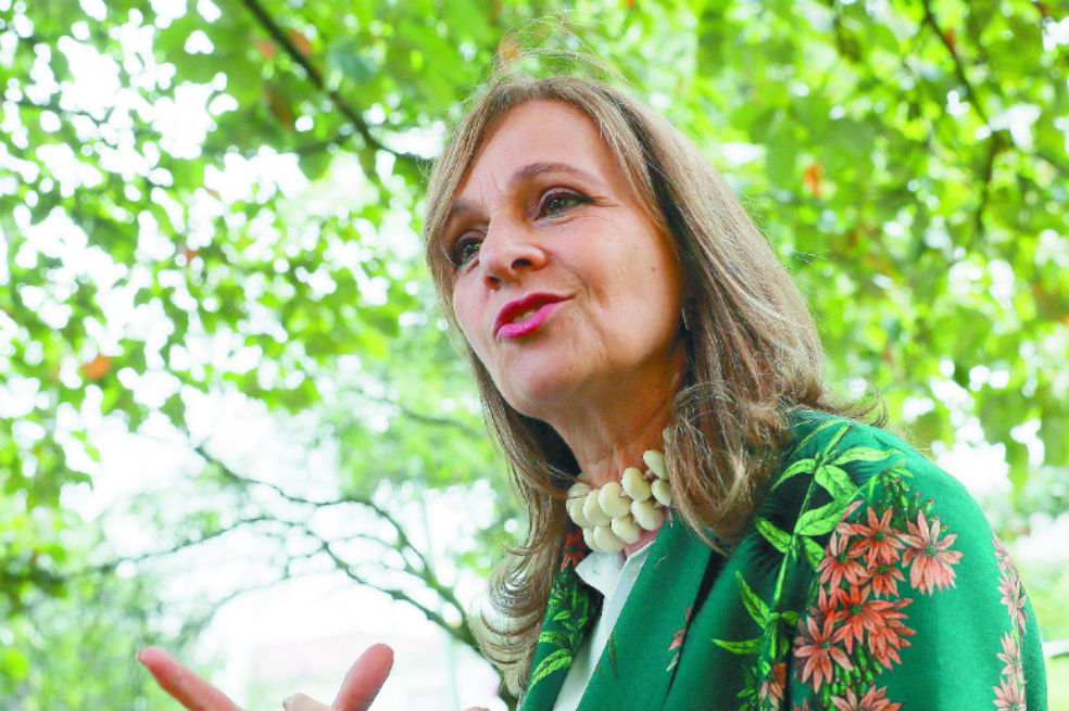 “Enfrentamos a la sumatoria de la corrupción”: Ángela María Robledo