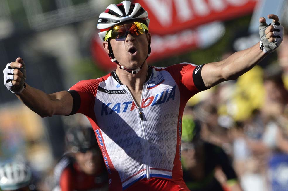 Llega al Tour de Francia el examen en los Alpes