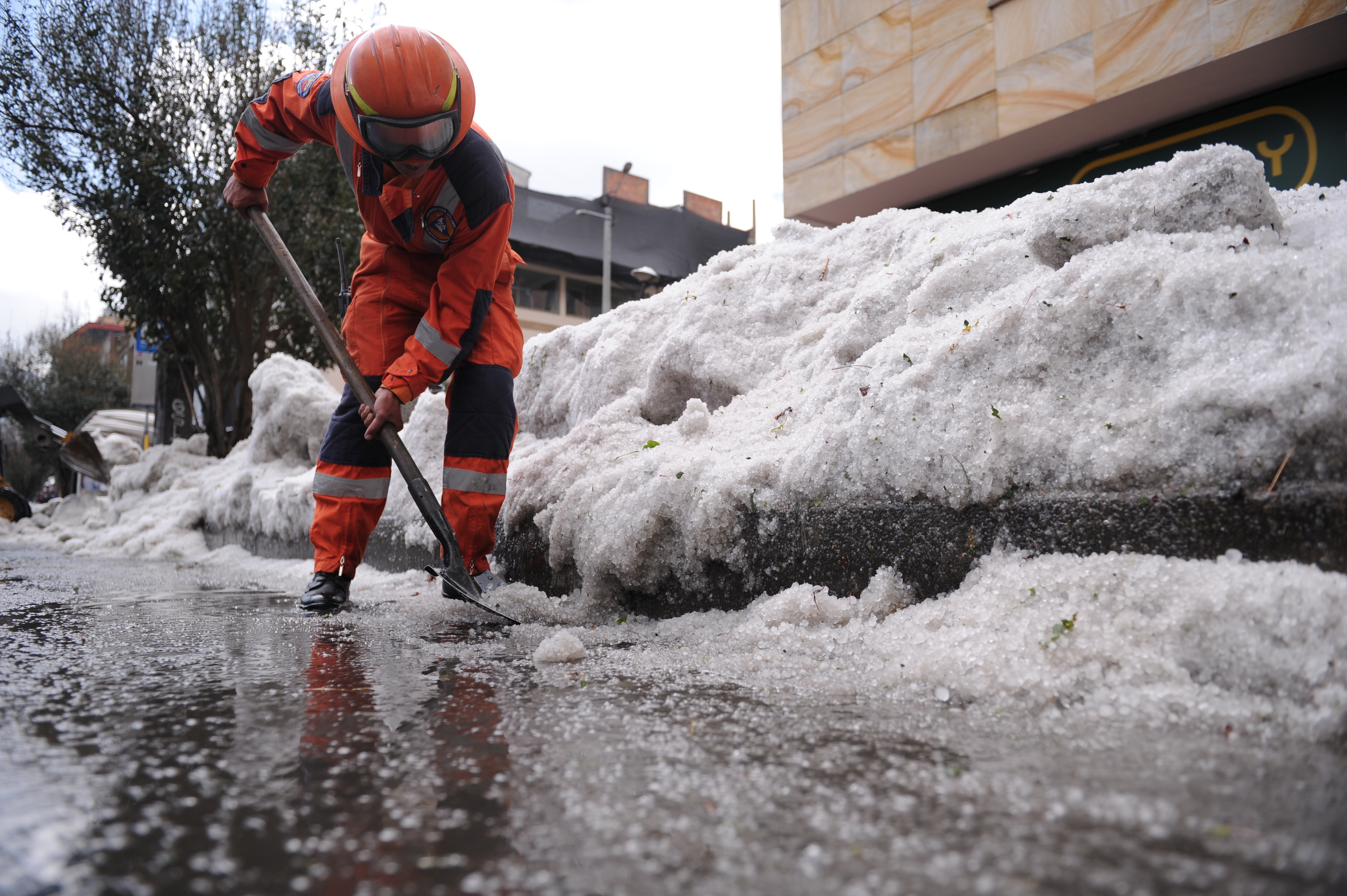 ¿Cómo evitar inundaciones durante la temporada de lluvias en Bogotá?