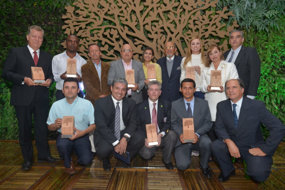 Los ganadores de la cuarta edición del Premio. / Johnatan Ramos
