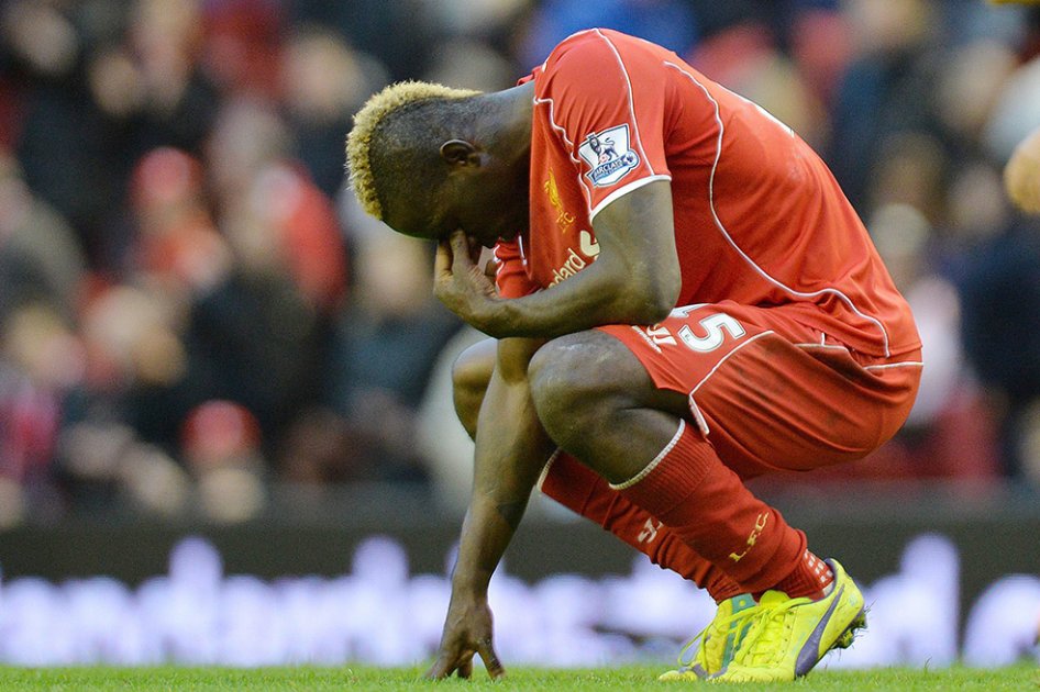Michael Owen: Balotelli no está a la altura de Luis Suárez