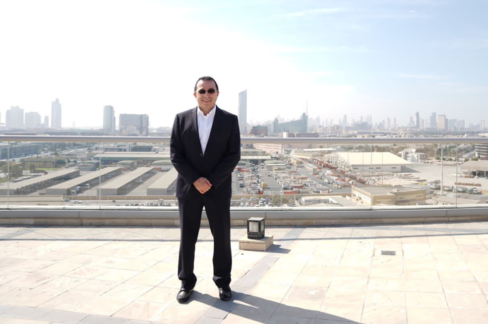El Director General, Carlos Mario Estrada Molina.