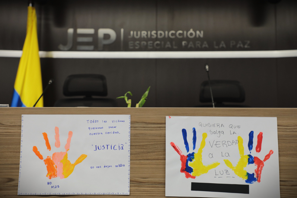 El olvido estatal que permitió a las Farc reclutar a miles de menores, según la JEP