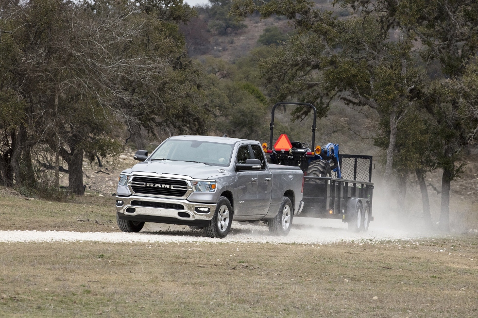 El sistema híbrido agregó 122 Nm de torque al cigüeñal del motor durante algunas situaciones de manejo, que mejoran la capacidad de respuesta, la aceleración y le proporciona un torque adicional para arranques más suaves, especialmente cuando se tira un remolque o se transporta una carga pesada.