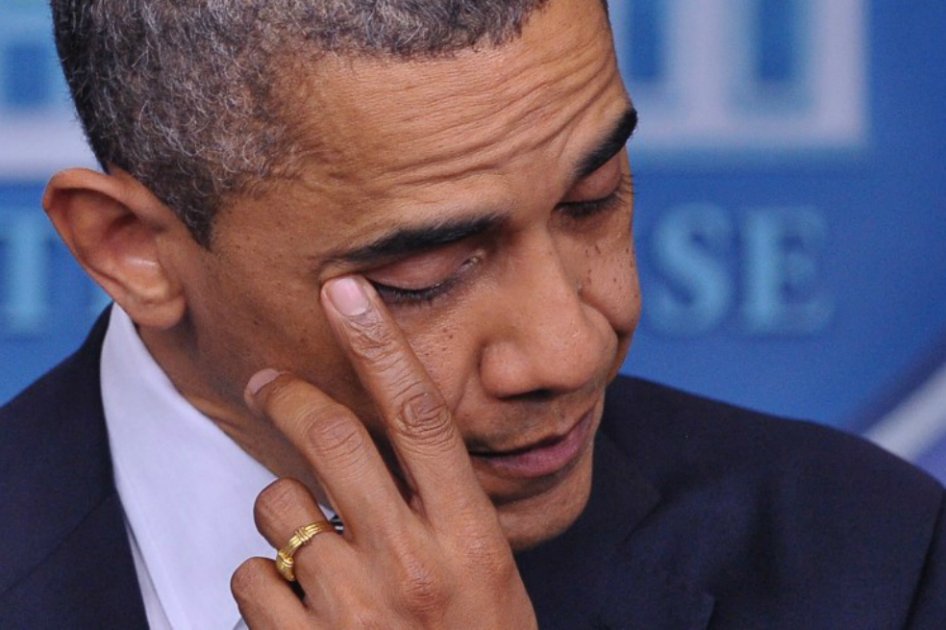 Obama pide la solidaridad nacional tras matanza en escuela