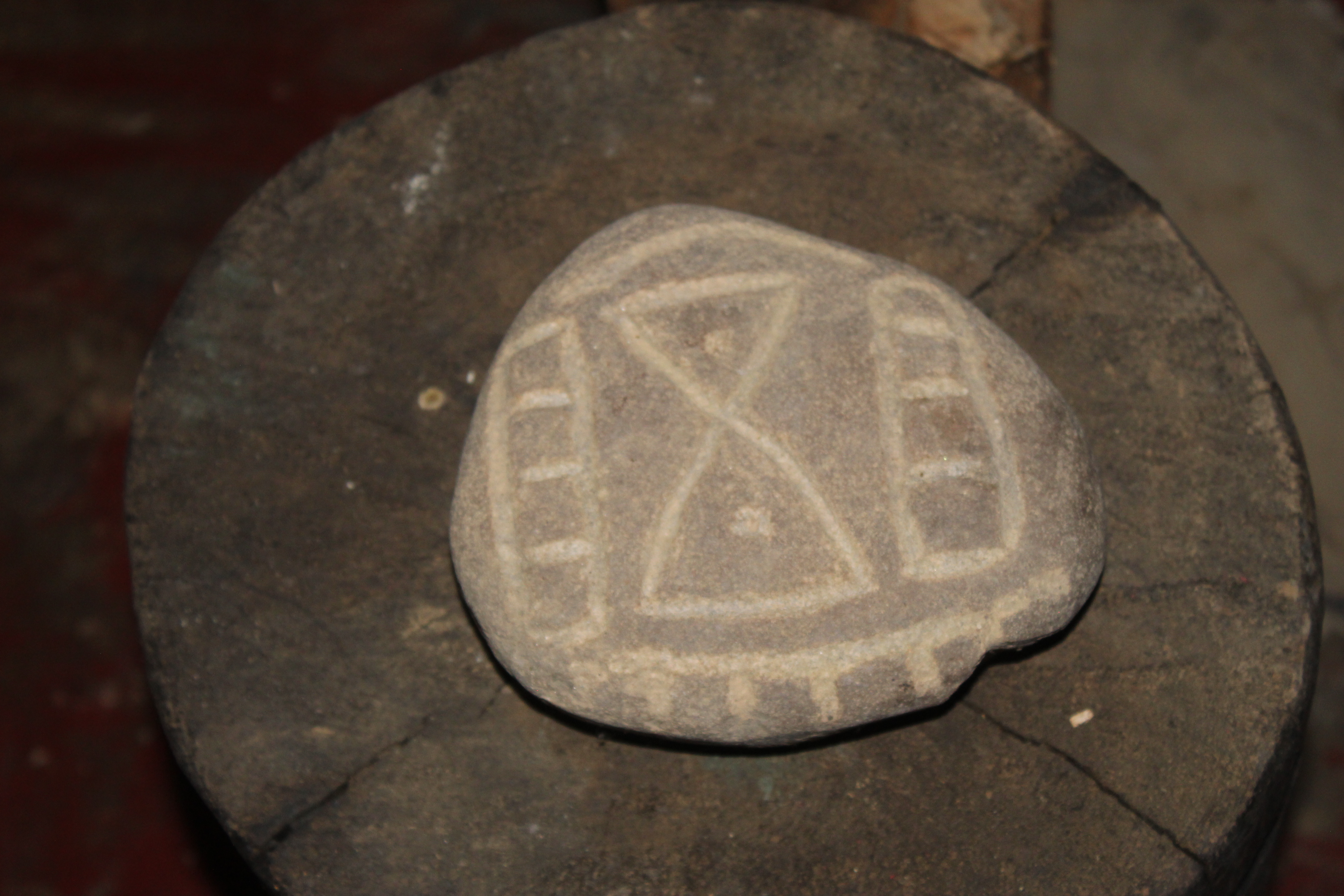 Pieza arqueológica presente en el Rancho Museo El Llanerazo en zona rural de San Luis de Palenque, Casanare.