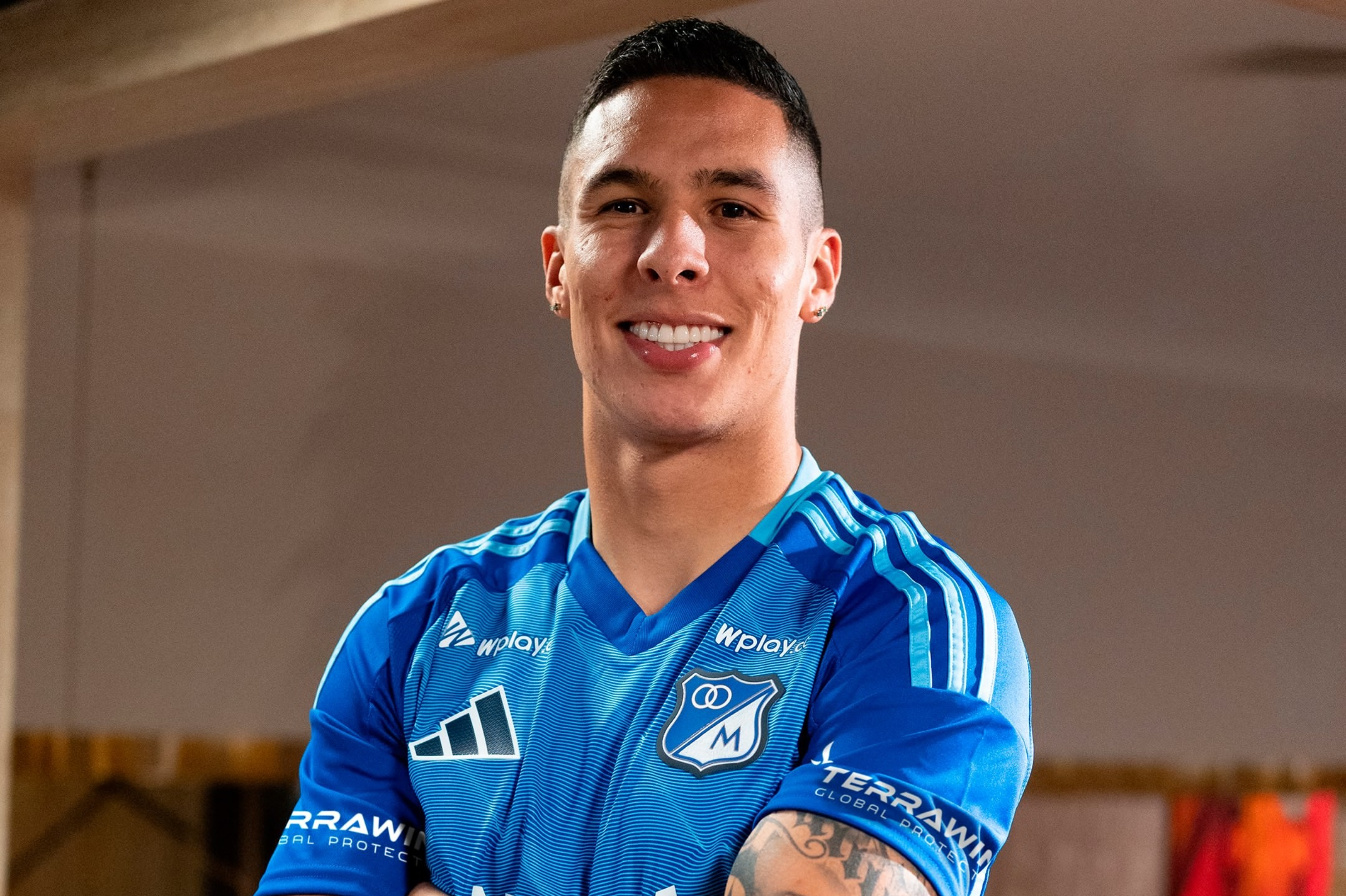 Así fue presentado Mateo García con la camiseta de Millonarios.