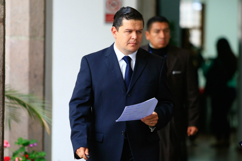 Gobierno de Ecuador pidió la renuncia a todos sus ministros