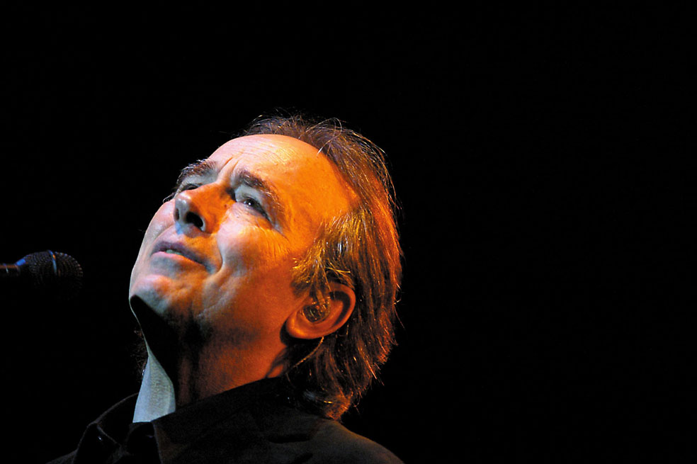 Joan Manuel Serrat celebra 50 años de “Mediterráneo” con una reedición en vinilo